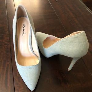 Lulus Kieran light blue denim pumps size 6.5